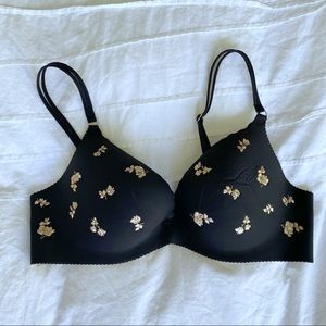 Victoria’s Secret push up bra size 34B